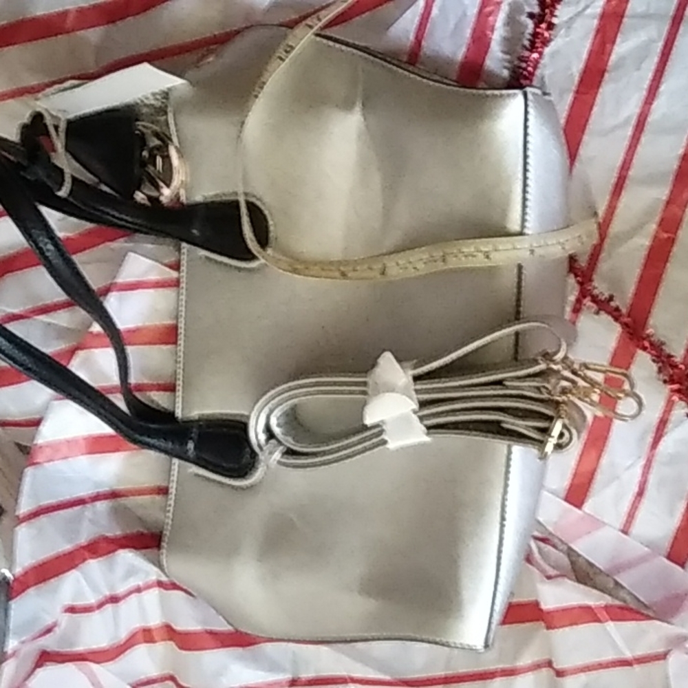 Crossbody bag by Alyssa Vegan friendly silver with black details